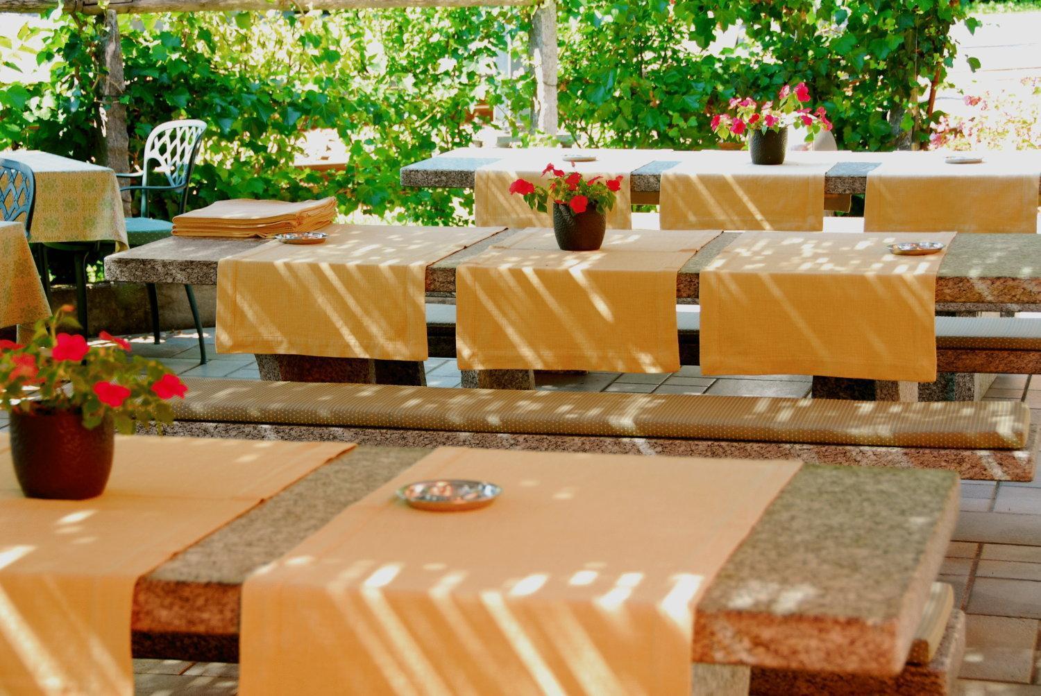 Ristorante Charme Hotel Tre Terre Ponte Brolla Exterior foto